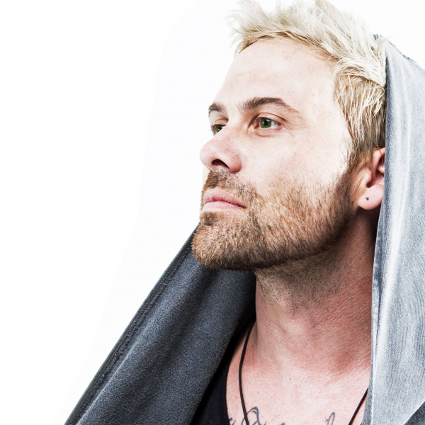 Eric Victorino of Strata, The Limousines