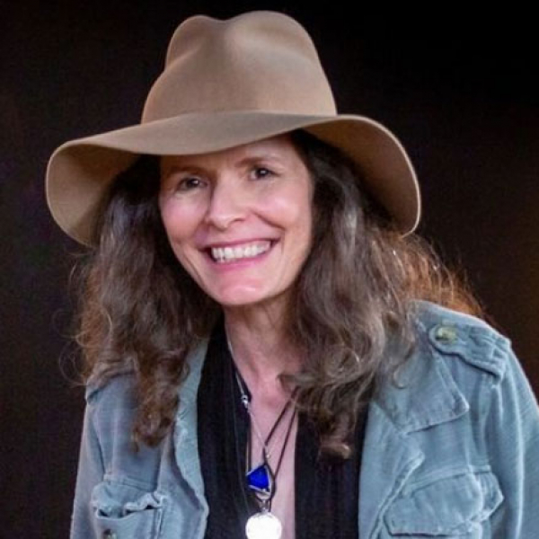 Edie Brickell
