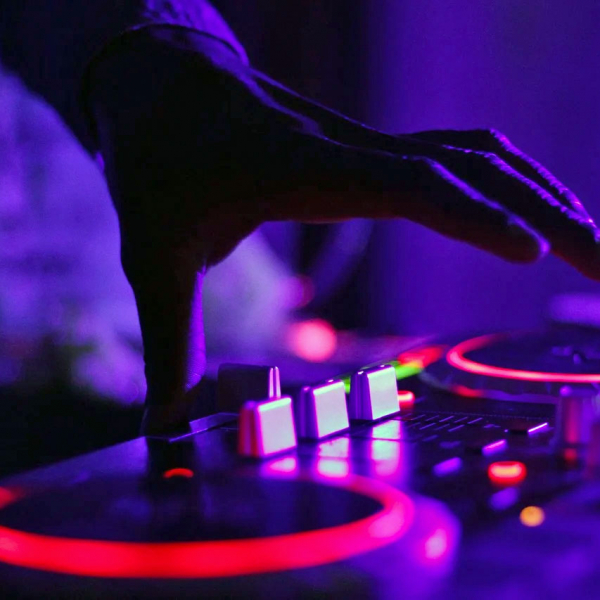 Beats, Drugs and EDM: DJ Culture and Dance Music Demystified